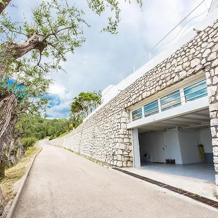 Nice-gairaut By Riviera Homes Villa *